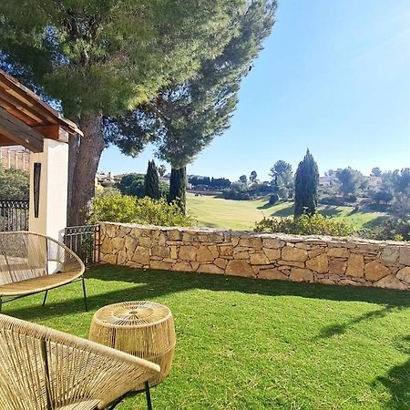 Superbe Villa-Domaine Avec Golf Piscine Et Tennis 滨海圣西尔 外观 照片