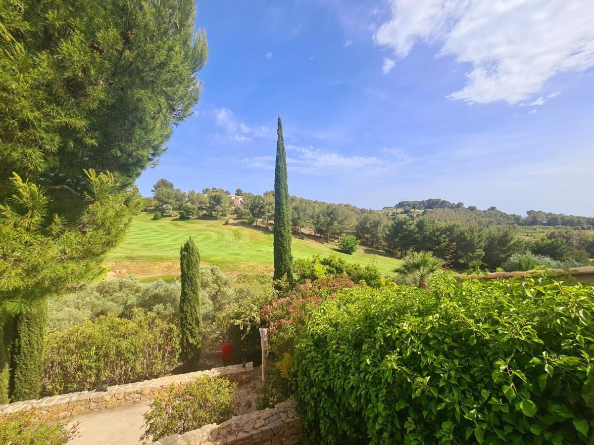 Superbe Villa-Domaine Avec Golf Piscine Et Tennis 滨海圣西尔 外观 照片