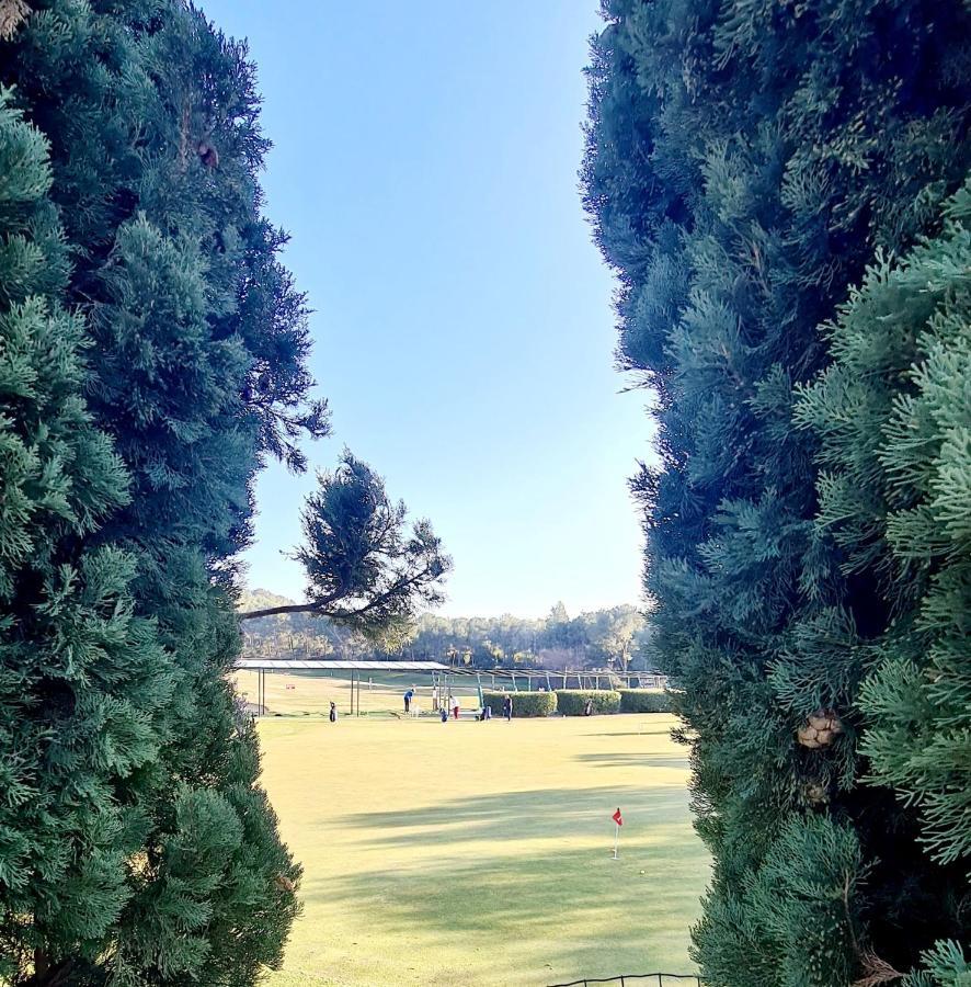 Superbe Villa-Domaine Avec Golf Piscine Et Tennis 滨海圣西尔 外观 照片